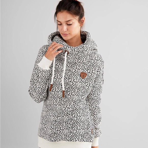 EUC Wanakome Women’s Carol Hooded Sweatshirt in White and Black Cheetah Sz Small - Picture 1 of 10